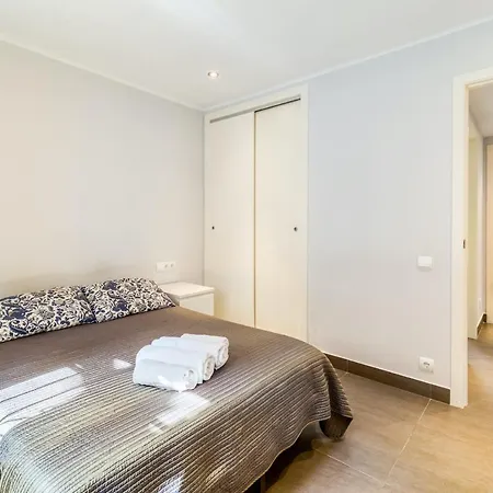 Hauzify I Edelweiss Appartement Castell-Platja d'Aro